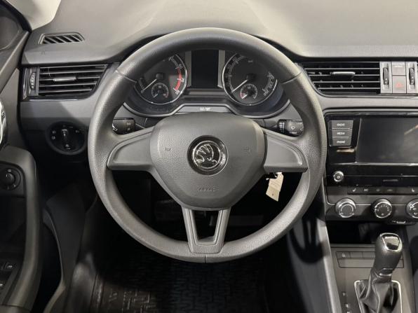 Skoda Octavia III (A7) Рестайлинг с пробегом 2018 года, цена 1 849 800 рублей, 45000 км, лифтбек, Автокод Объявления