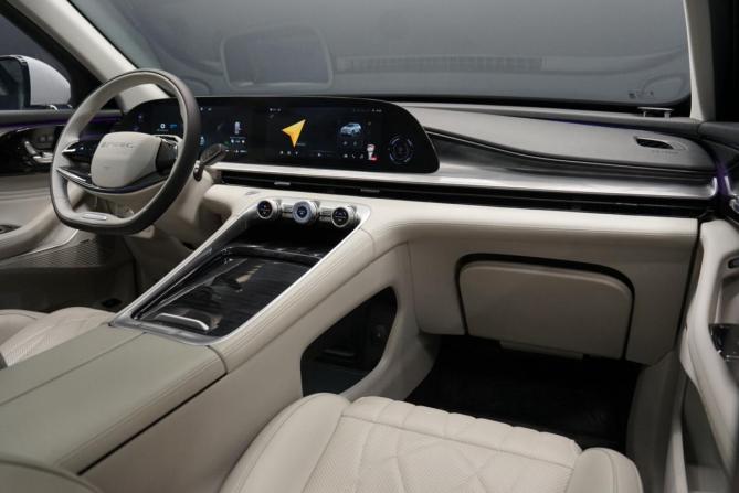 Exeed RX с пробегом 2023 года, цена 3 290 000 рублей, 64000 км, внедорожник, Автокод Объявления