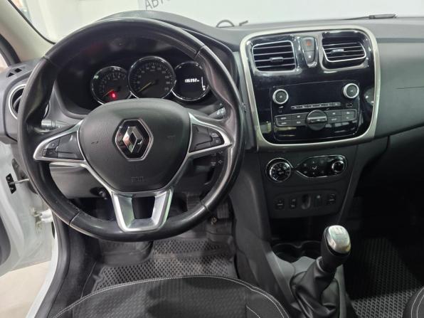 Renault Logan II Рестайлинг с пробегом 2020 года, цена 820 000 рублей, 136000 км, седан, Автокод Объявления