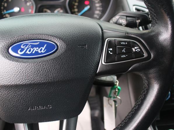 Ford Focus III Рестайлинг с пробегом 2016 года, цена 950 000 рублей, 186768 км, хэтчбек, Автокод Объявления