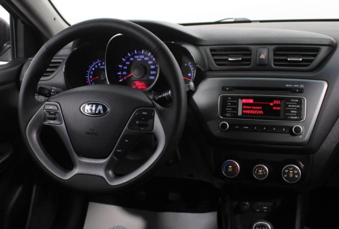 Kia Rio III Рестайлинг с пробегом 2016 года, цена 1 000 000 рублей, 160000 км, хэтчбек, Автокод Объявления