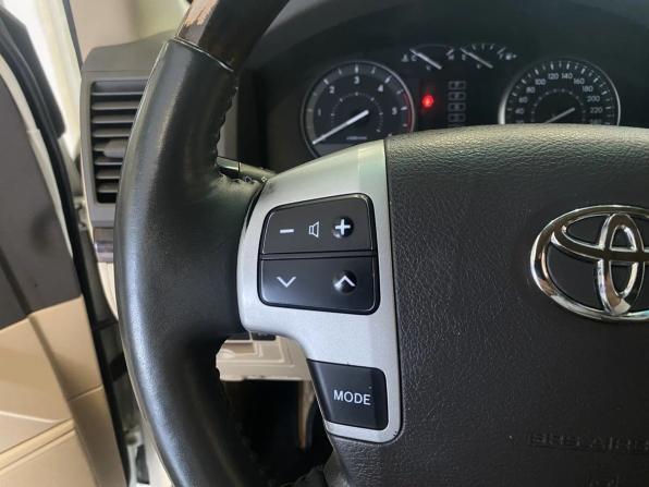 Toyota Land Cruiser 200 Series Рестайлинг 1 с пробегом 2012 года, цена 3 120 000 рублей, 246240 км, внедорожник, Автокод Объявления