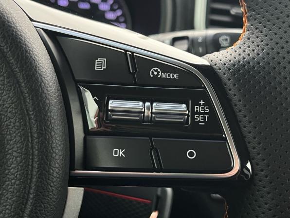 Kia Sportage IV Рестайлинг с пробегом 2020 года, цена 2 190 000 рублей, 107700 км, внедорожник, Автокод Объявления