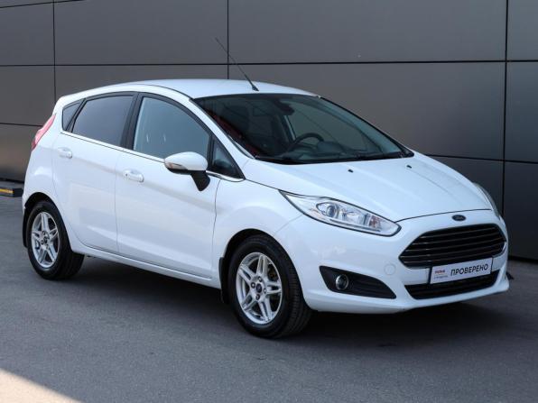 Ford Fiesta Mk6 Рестайлинг с пробегом 2015 года, цена 749 000 рублей, 143900 км, хэтчбек, Автокод Объявления