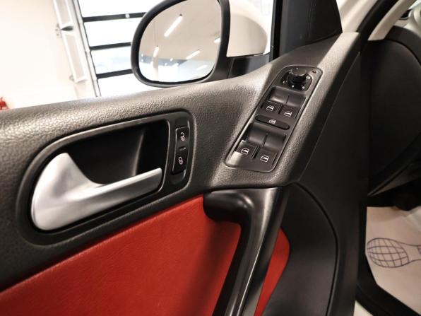Volkswagen Tiguan I Рестайлинг с пробегом 2013 года, цена 1 350 000 рублей, 130503 км, внедорожник, Автокод Объявления