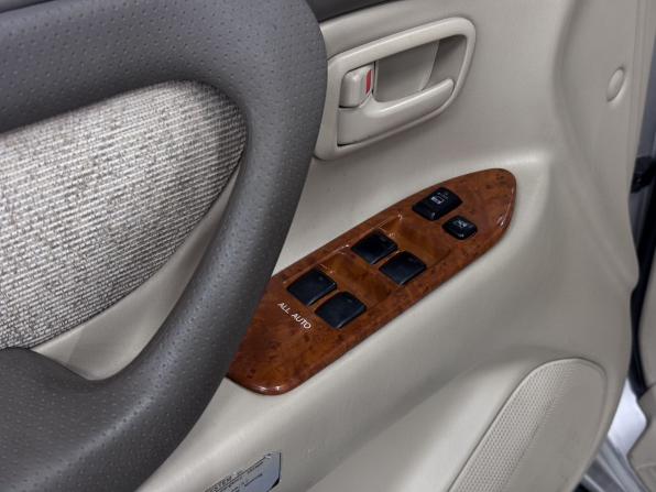 Toyota Land Cruiser 100 Series Рестайлинг 1 с пробегом 2004 года, цена 1 680 000 рублей, 323188 км, внедорожник, Автокод Объявления