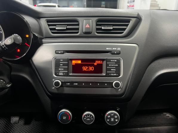 Kia Rio III Рестайлинг с пробегом 2016 года, цена 1 099 000 рублей, 103000 км, седан, Автокод Объявления