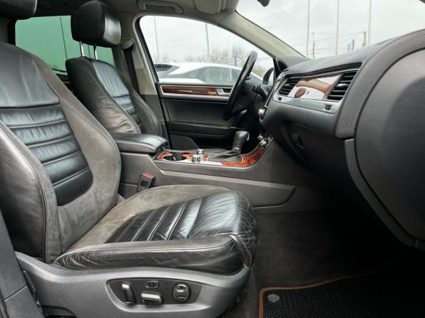Volkswagen Touareg II с пробегом 2011 года, цена 1 815 000 рублей, 333885 км, внедорожник, Автокод Объявления