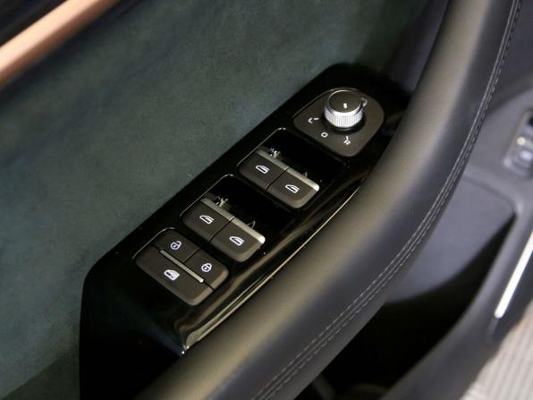 Geely Monjaro I с пробегом 2023 года, цена 2 735 000 рублей, 99844 км, внедорожник, Автокод Объявления