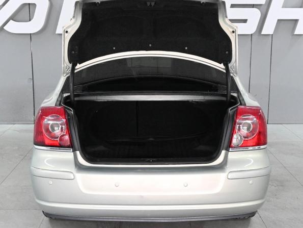 Toyota Avensis II Рестайлинг с пробегом 2006 года, цена 840 000 рублей, 217504 км, седан, Автокод Объявления