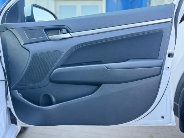Hyundai Elantra VI (AD) с пробегом 2020 года, цена 1 749 000 рублей, 113000 км, седан, Автокод Объявления
