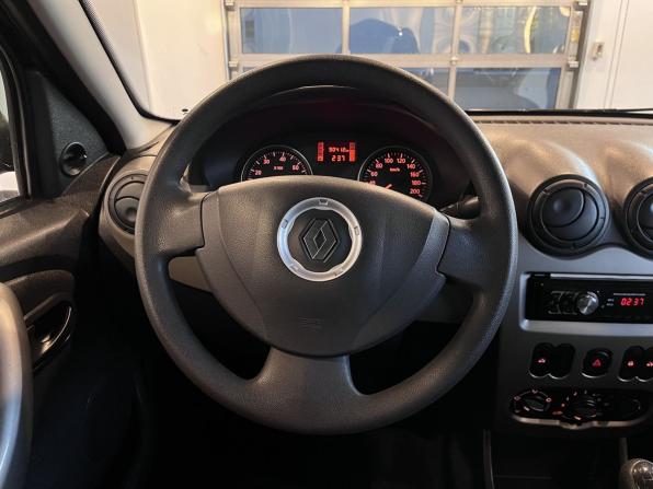 Renault Sandero I с пробегом 2013 года, цена 650 000 рублей, 90310 км, хэтчбек, Автокод Объявления