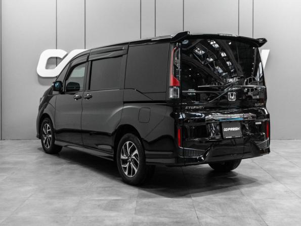 Honda Stepwgn V Рестайлинг с пробегом 2020 года, цена 2 650 000 рублей, 63971 км, минивэн, Автокод Объявления