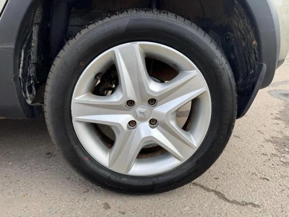 Renault Sandero II с пробегом 2017 года, цена 891 450 рублей, 154631 км, хэтчбек, Автокод Объявления