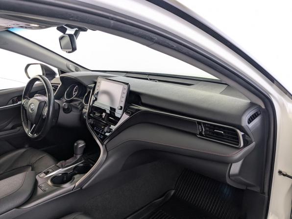 Toyota Camry VIII (XV70) Рестайлинг с пробегом 2021 года, цена 2 900 000 рублей, 137099 км, седан, Автокод Объявления