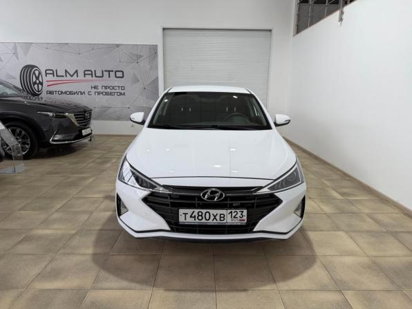 Hyundai Elantra VI (AD) Рестайлинг с пробегом 2019 года, цена 1 800 000 рублей, 67419 км, седан, Автокод Объявления