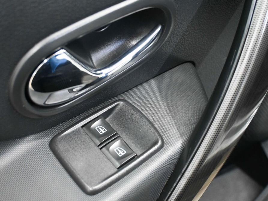 Renault Logan II Рестайлинг Ростов-на-Дону  - изображение 16