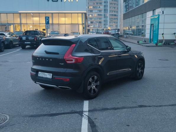 Volvo XC40 I с пробегом 2018 года, цена 2 895 000 рублей, 93000 км, внедорожник, Автокод Объявления