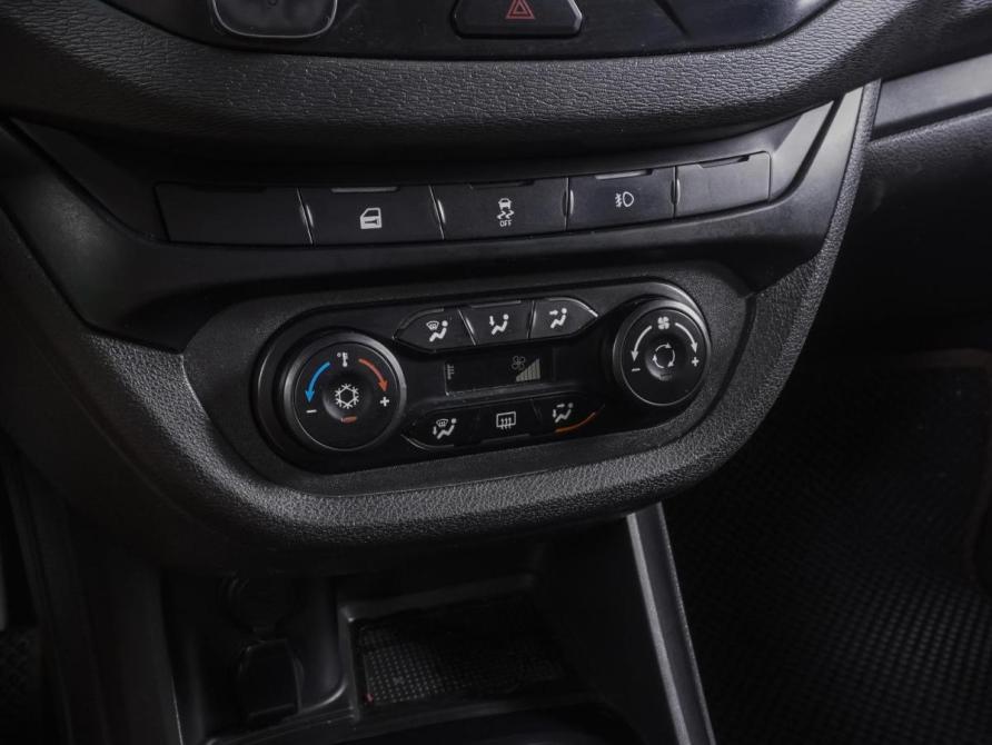 Lada (ВАЗ) Vesta I Ростов-на-Дону  - изображение 12