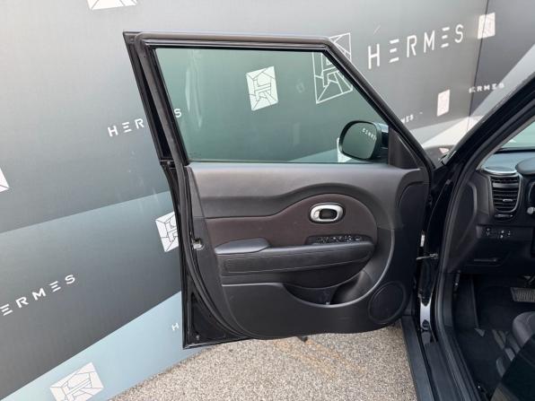 Kia Soul II Рестайлинг с пробегом 2016 года, цена 1 477 000 рублей, 81684 км, хэтчбек, Автокод Объявления
