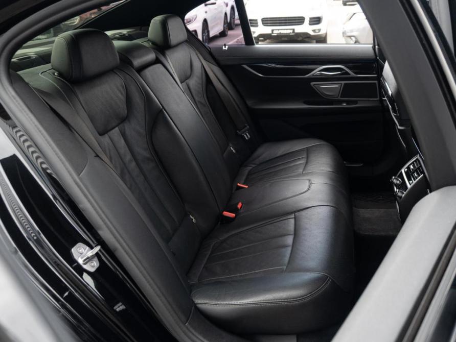 BMW 7 серии VI (G11/G12) Рестайлинг Краснодар  - изображение 13