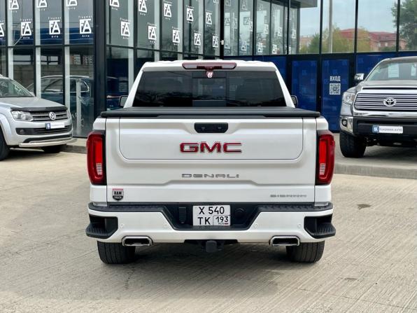 GMC Sierra IV Рестайлинг с пробегом 2022 года, цена 8 990 000 рублей, 77843 км, offers.body_type.unknown, Автокод Объявления