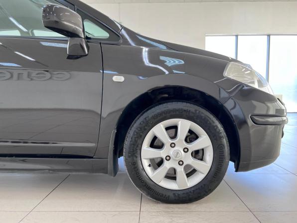 Nissan Tiida I Рестайлинг с пробегом 2012 года, цена 950 000 рублей, 141203 км, хэтчбек, Автокод Объявления