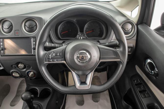 Nissan Note II Рестайлинг с пробегом 2017 года, цена 949 000 рублей, 103000 км, хэтчбек, Автокод Объявления