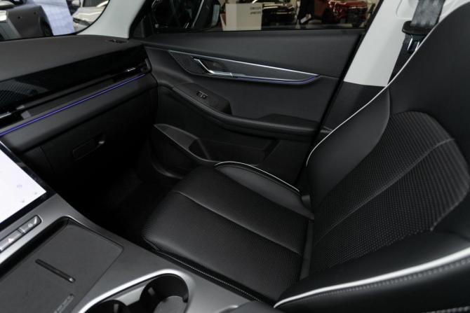Новый Jaecoo J6 2026 года, цена 2 549 000 рублей, внедорожник, Автокод Объявления