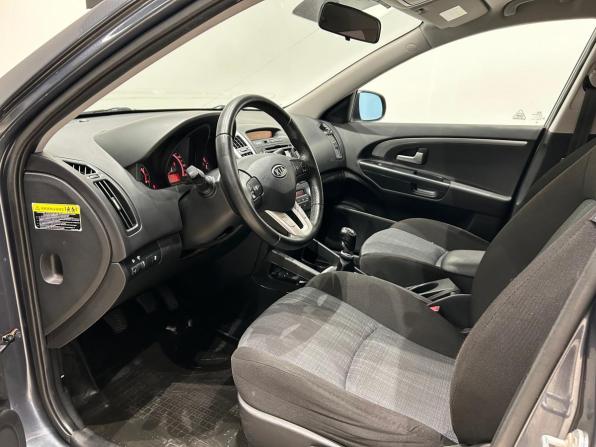 Kia Ceed I Рестайлинг с пробегом 2012 года, цена 699 000 рублей, 176914 км, универсал, Автокод Объявления