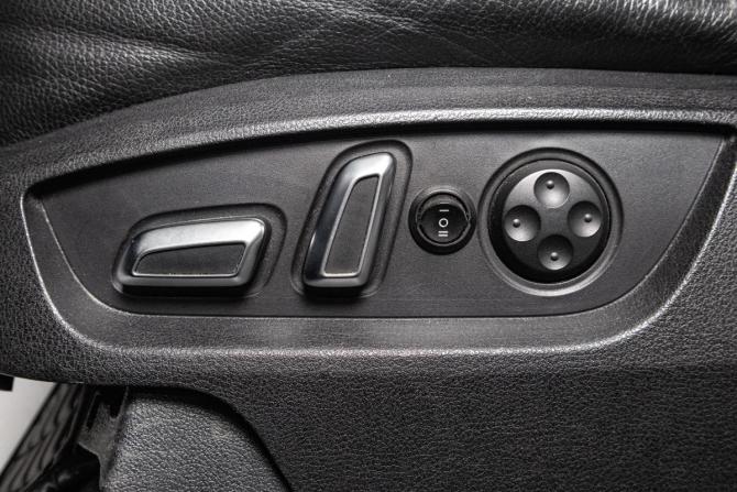 Audi Q7 I (4L) Рестайлинг с пробегом 2012 года, цена 1 709 000 рублей, 270000 км, внедорожник, Автокод Объявления