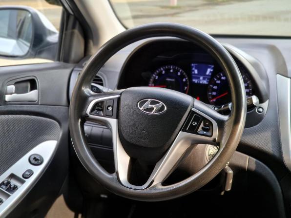 Hyundai Solaris I с пробегом 2013 года, цена 699 900 рублей, 211000 км, седан, Автокод Объявления