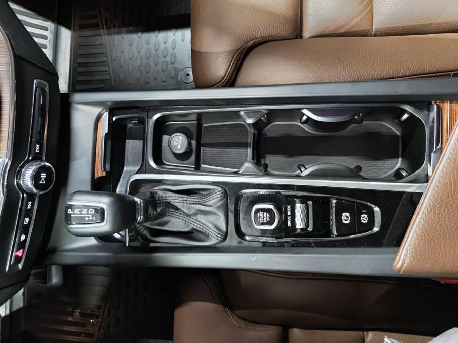 Volvo XC60 II Казань  - изображение 23