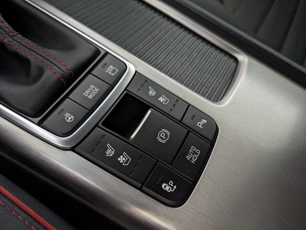 Kia Optima IV Рестайлинг с пробегом 2019 года, цена 2 350 000 рублей, 79030 км, седан, Автокод Объявления