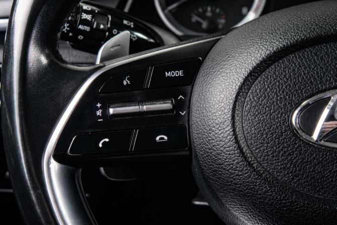 Hyundai Sonata VIII (DN8) с пробегом 2019 года, цена 2 319 000 рублей, 95100 км, седан, Автокод Объявления