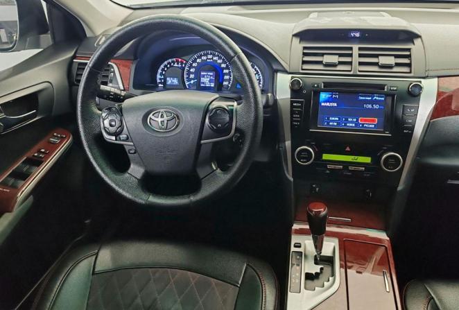 Toyota Camry VII (XV50) Рестайлинг с пробегом 2014 года, цена 1 620 000 рублей, 194954 км, седан, Автокод Объявления