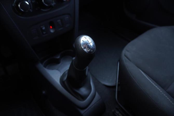 Renault Sandero II с пробегом 2018 года, цена 1 099 000 рублей, 79150 км, хэтчбек, Автокод Объявления