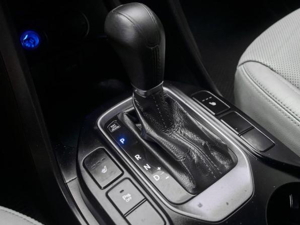 Hyundai Santa Fe III с пробегом 2015 года, цена 1 895 000 рублей, 236600 км, внедорожник, Автокод Объявления
