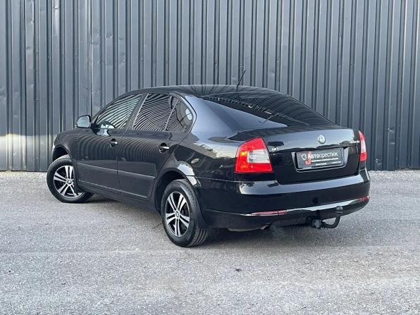 Skoda Octavia II (A5) Рестайлинг с пробегом 2013 года, цена 645 000 рублей, 322282 км, лифтбек, Автокод Объявления