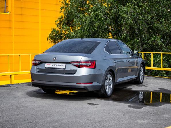 Skoda Superb III с пробегом 2017 года, цена 1 678 000 рублей, 175935 км, лифтбек, Автокод Объявления
