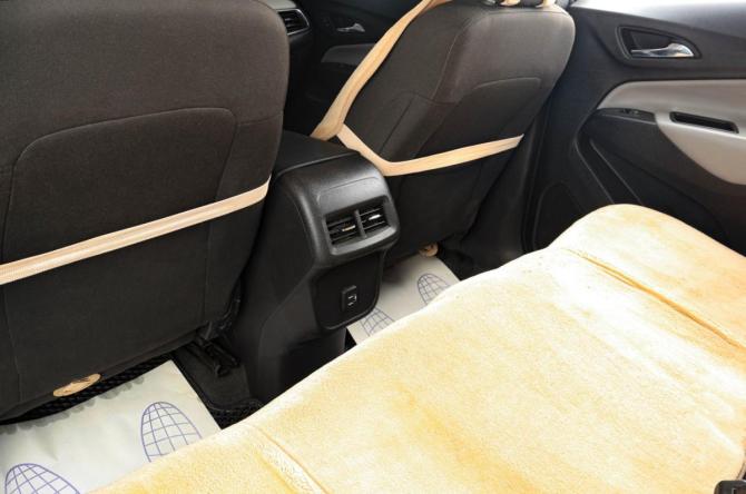 Chevrolet Equinox III Рестайлинг с пробегом 2022 года, цена 2 449 000 рублей, 55000 км, внедорожник, Автокод Объявления