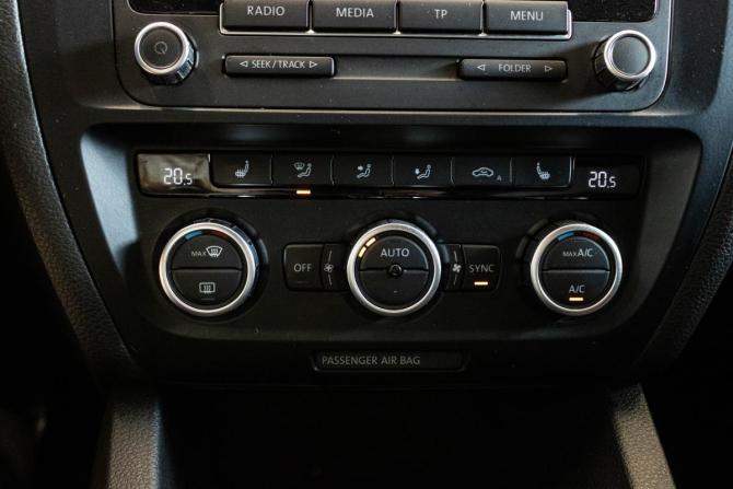Volkswagen Jetta VI с пробегом 2013 года, цена 909 000 рублей, 168380 км, седан, Автокод Объявления