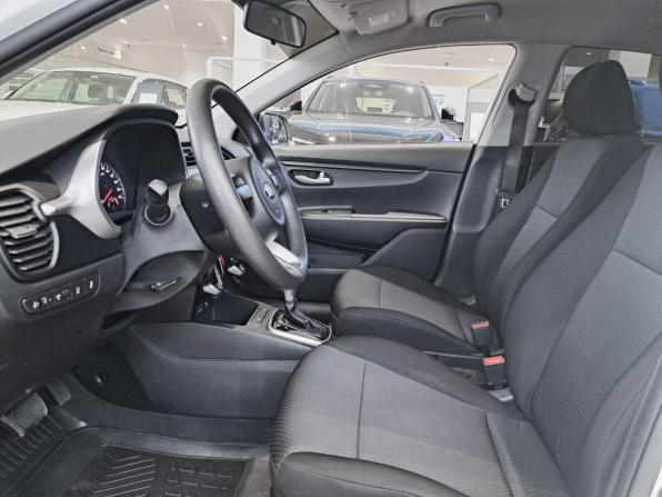Kia Rio IV Рестайлинг с пробегом 2020 года, цена 1 561 000 рублей, 129389 км, седан, Автокод Объявления