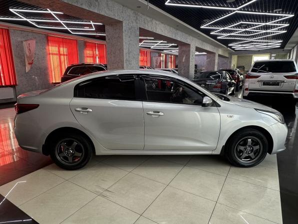 Kia Rio IV с пробегом 2017 года, цена 1 299 000 рублей, 85178 км, седан, Автокод Объявления