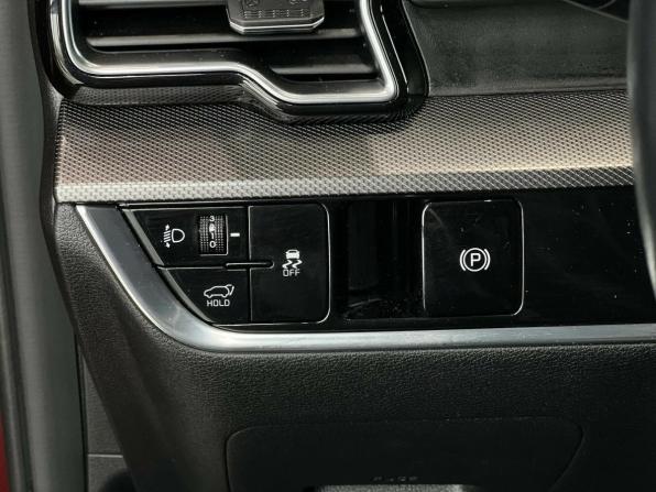 Kia Sportage V с пробегом 2023 года, цена 3 595 000 рублей, 62091 км, внедорожник, Автокод Объявления
