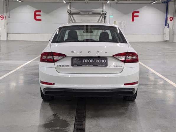 Skoda Octavia III (A7) Рестайлинг с пробегом 2022 года, цена 2 165 000 рублей, 22001 км, лифтбек, Автокод Объявления