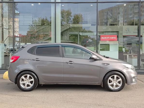 Kia Rio III Рестайлинг с пробегом 2017 года, цена 990 000 рублей, 160319 км, хэтчбек, Автокод Объявления