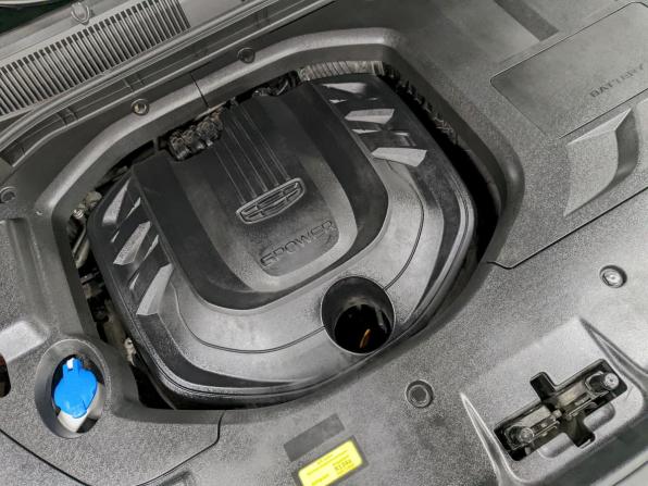 Geely Atlas Pro с пробегом 2022 года, цена 1 790 000 рублей, 80073 км, внедорожник, Автокод Объявления