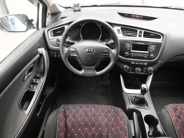 Kia Ceed II с пробегом 2012 года, цена 929 000 рублей, 196192 км, универсал, Автокод Объявления