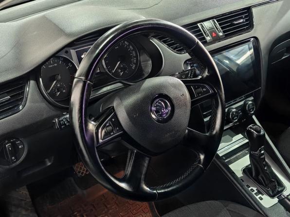 Skoda Octavia III (A7) с пробегом 2013 года, цена 1 085 000 рублей, 266455 км, лифтбек, Автокод Объявления